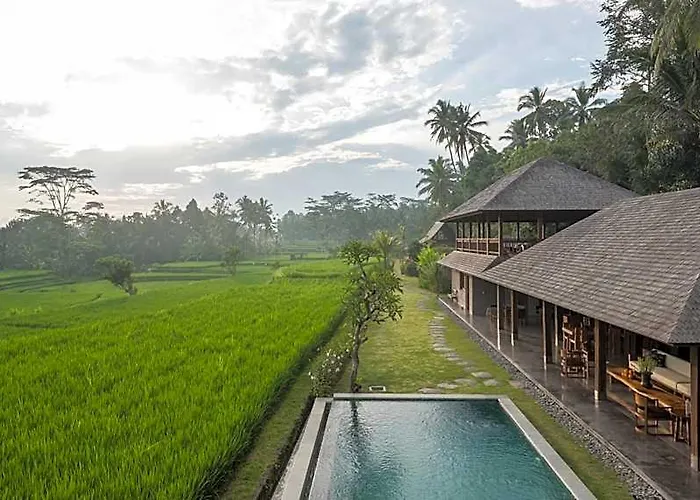 Lodge Benisari Batik Garden *