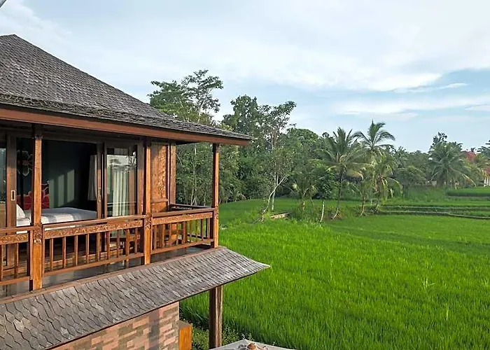 Benisari Batik Garden ロッジ