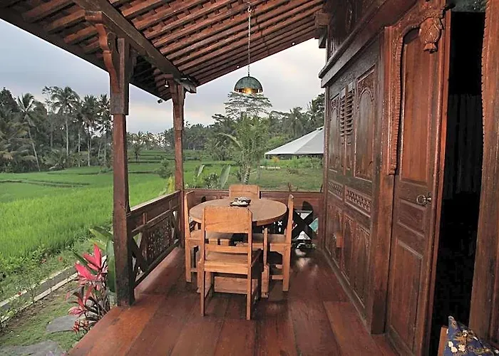 Benisari Batik Garden ロッジ