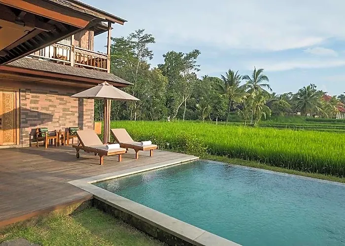 Benisari Batik Garden Lodge Kelusa