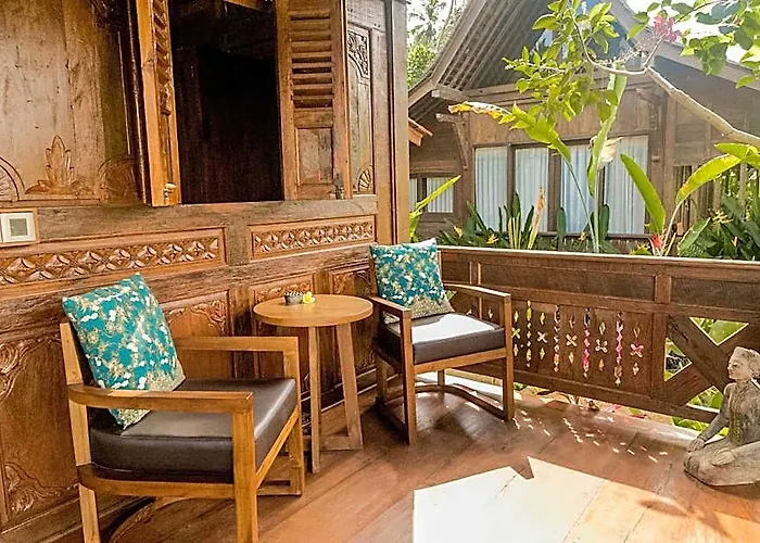 Benisari Batik Garden