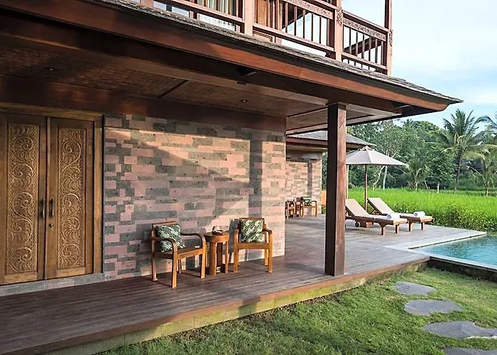Benisari Batik Garden ロッジ *