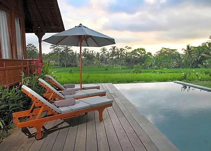 ロッジ Benisari Batik Garden *